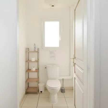 Three-bedroom Holiday In Savignac-les-eglises Ferienhaus Savignac-les-Églises