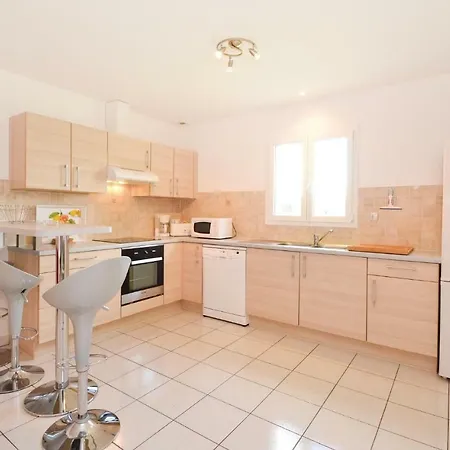 Ferienhaus Three-bedroom Holiday In Savignac-les-eglises *